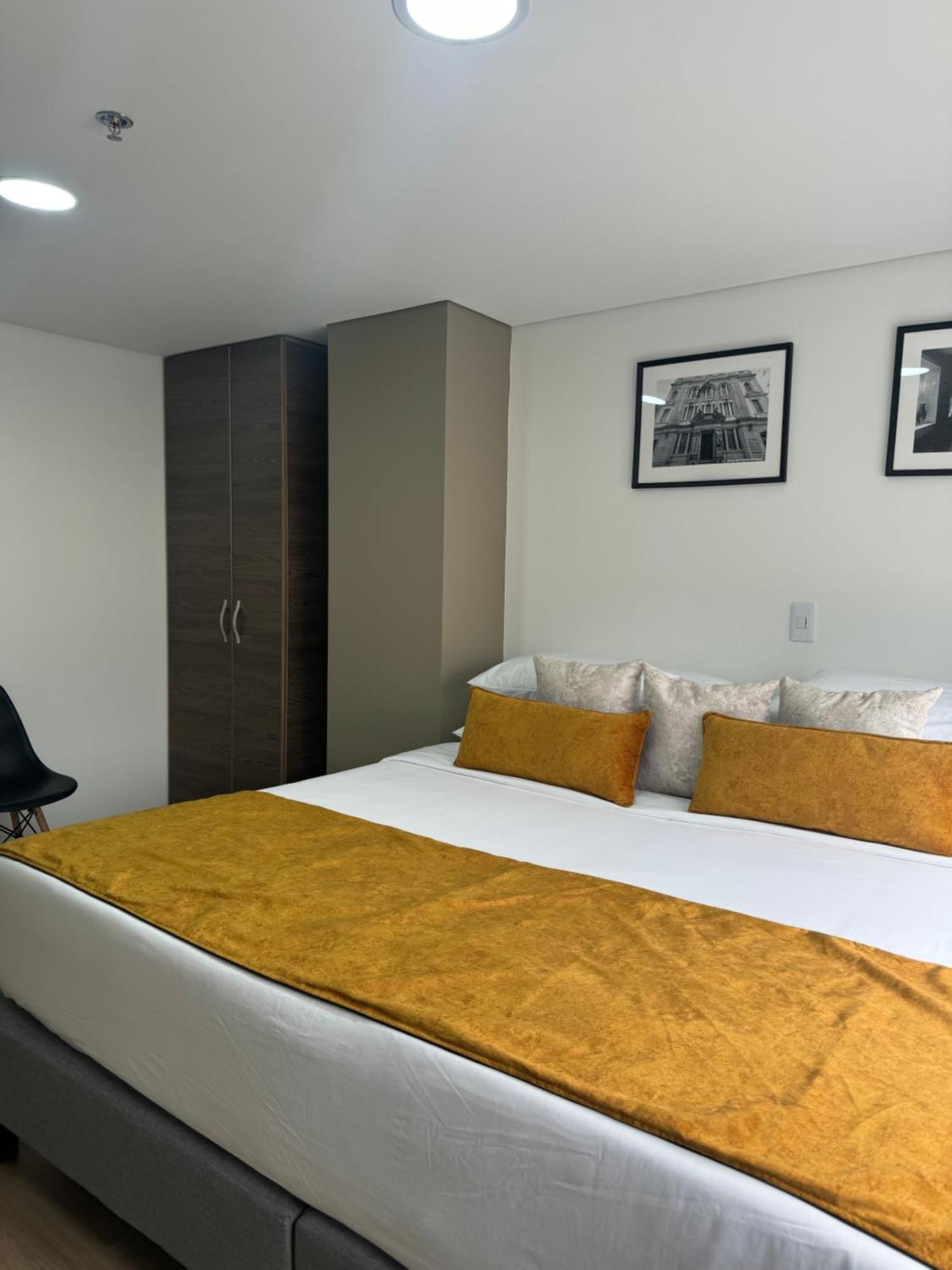 Hotel Wlh Gold ボゴタ エクステリア 写真